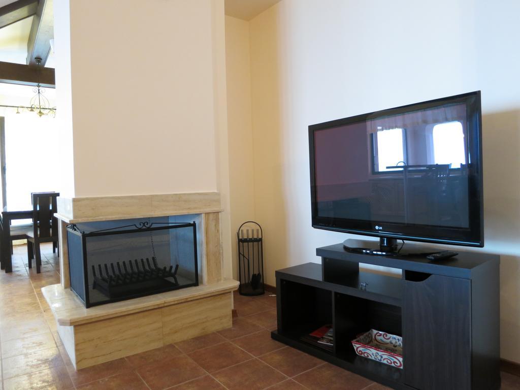 Private Villa 102 With Heated Pool In Blacksearama 巴尔奇克 外观 照片